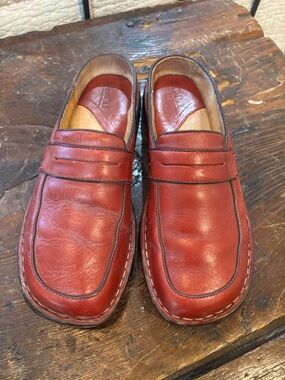 Born red leather mule